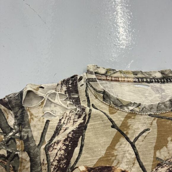 Vintage Y2k Realtree Distressed Camo Blank T-Shirt - Picture 4 of 5